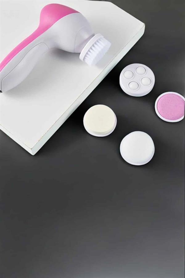 5 Fonksiyonlu Kablosuz Yüz Temizleme Cihazı ile Derinlemesine Cilt Bakımı