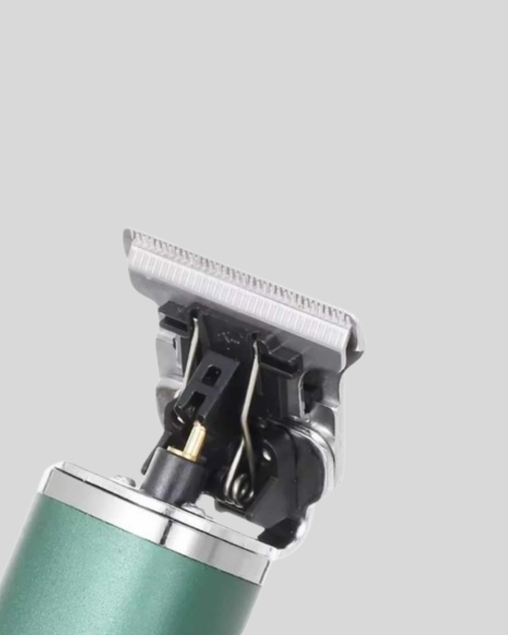 180 Dakika Kullanım Süreli Şarjlı Tıraş Makinesi – Hızlı Şarj USB Girişli Yüksek Kapasiteli